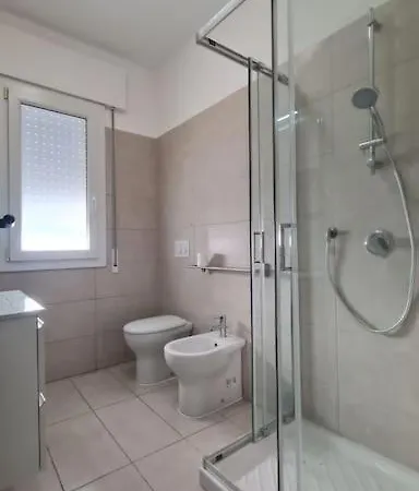 Free Park Hapton House Big Mama - Easy To Venice *