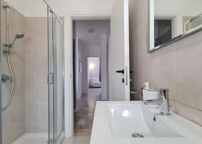 Free Park Hapton House Big Mama - Easy To Venice *